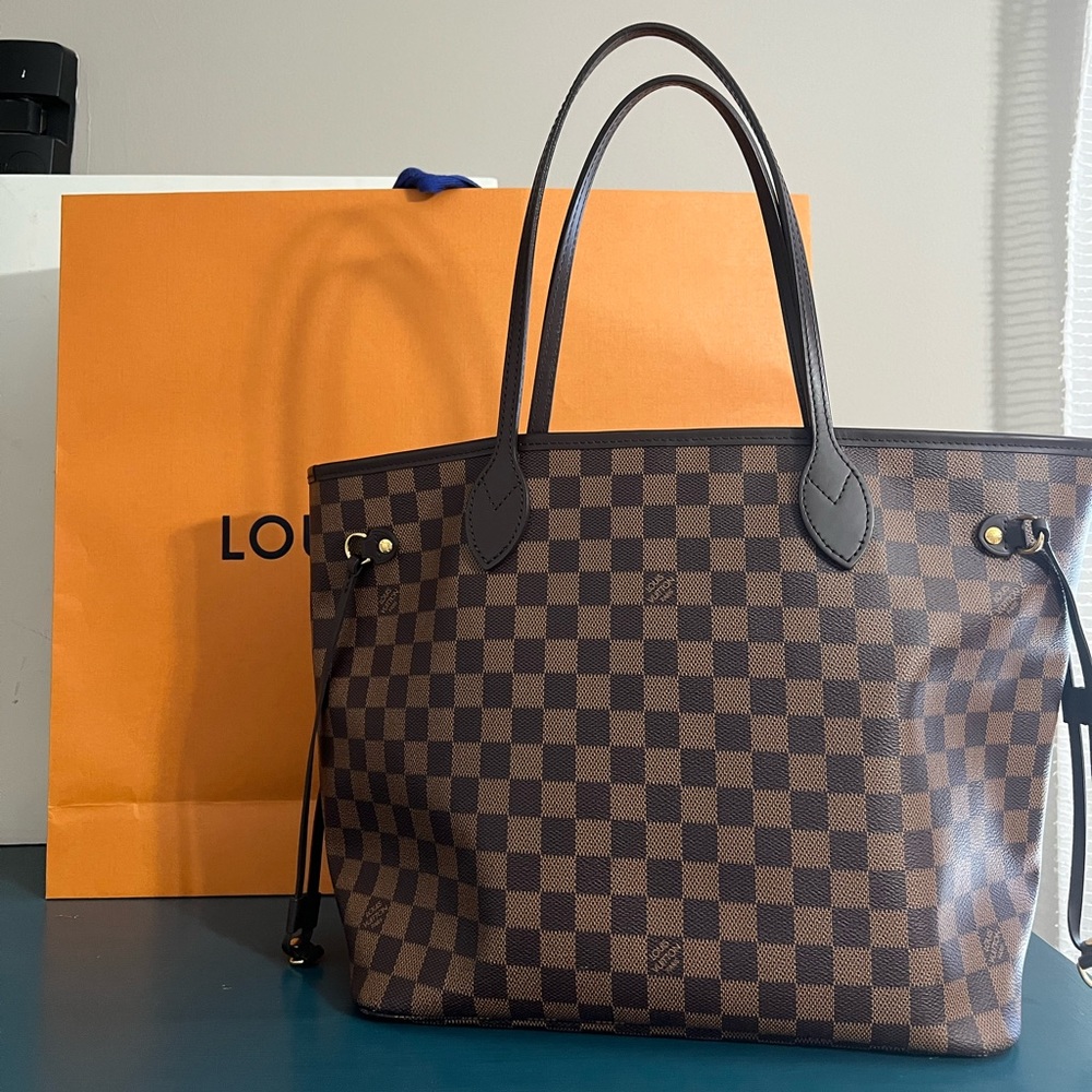 Louis Vuitton Neverfull MM